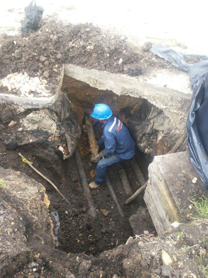 Topos / Pilot Drilling